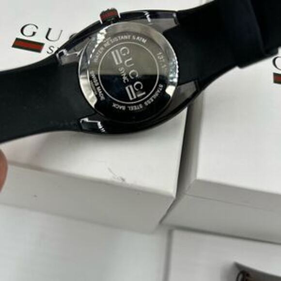 Unisex Gucci sync quartz watch made in Italy - Picture 7 of 10